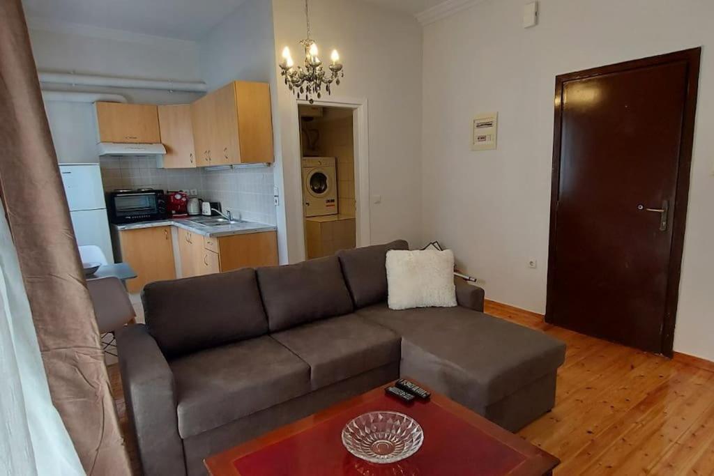 Spacious Beauty In Athens, 55M2, Metro 7' Exterior photo
