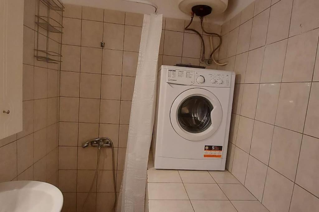 Spacious Beauty In Athens, 55M2, Metro 7' Exterior photo